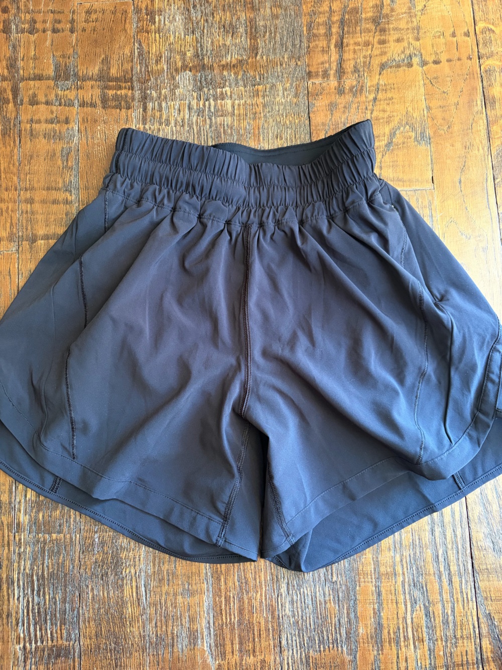 lululemon athletica Black Circle/Skater Skirt with Elastic Waist